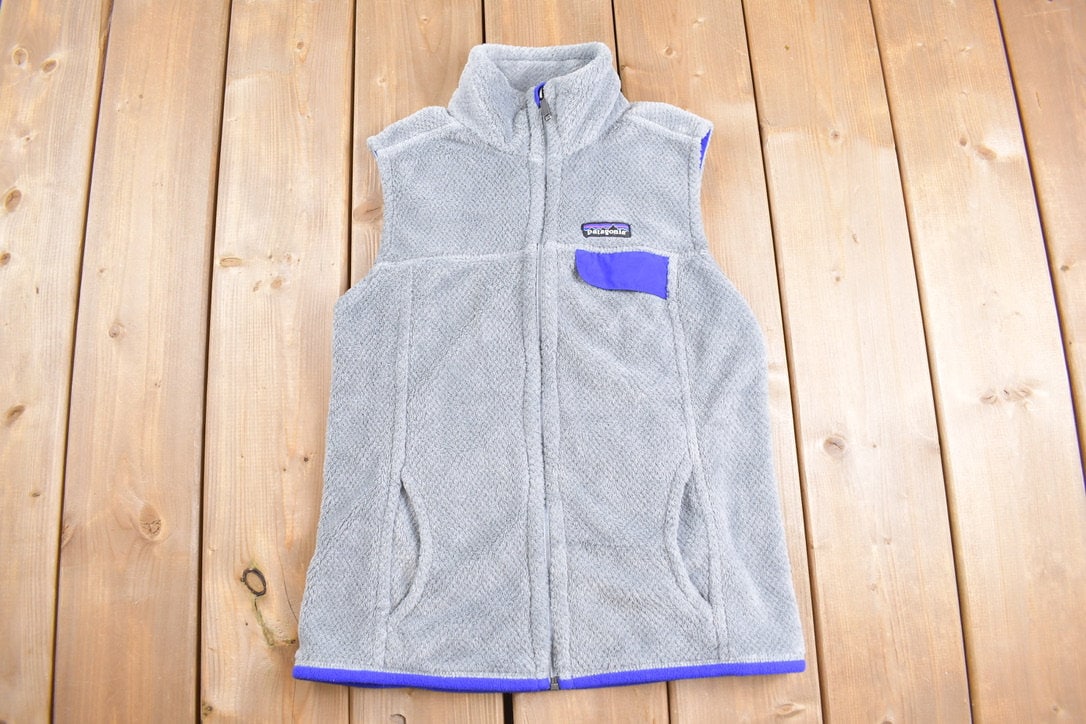 Vintage 1990s Patagonia Fleece Vest / Grey and Blue / 90s Zip Up Vest /  Streetwear / Athleisure / Hiking / Deep Pile / Gorp