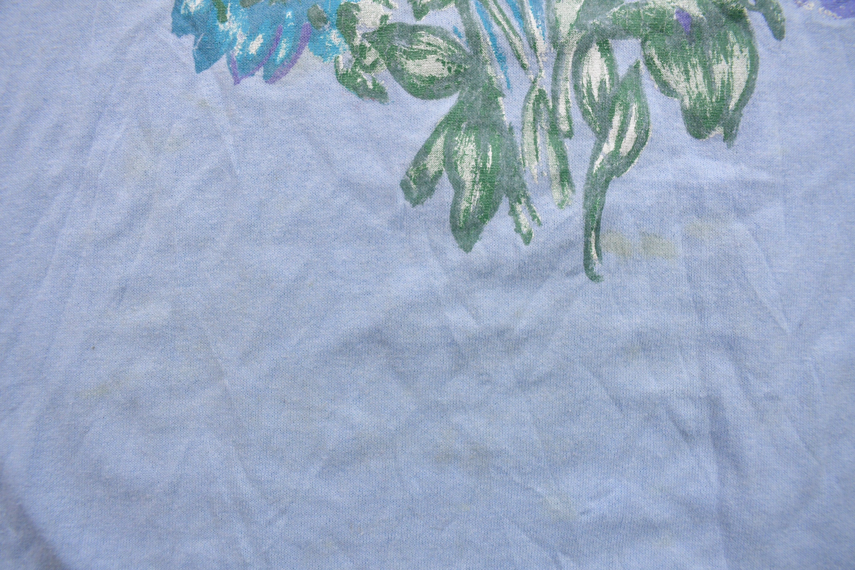 Vintage 1990s Angel Surrounded by Flowers Collared Graphic T Shirt