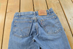 Vintage 1990s Levi's 505 Regular Straight Fit Denim Blue Jeans Men's 29 x 27.5 / 90s Levi's / Streetwear / Made in USA