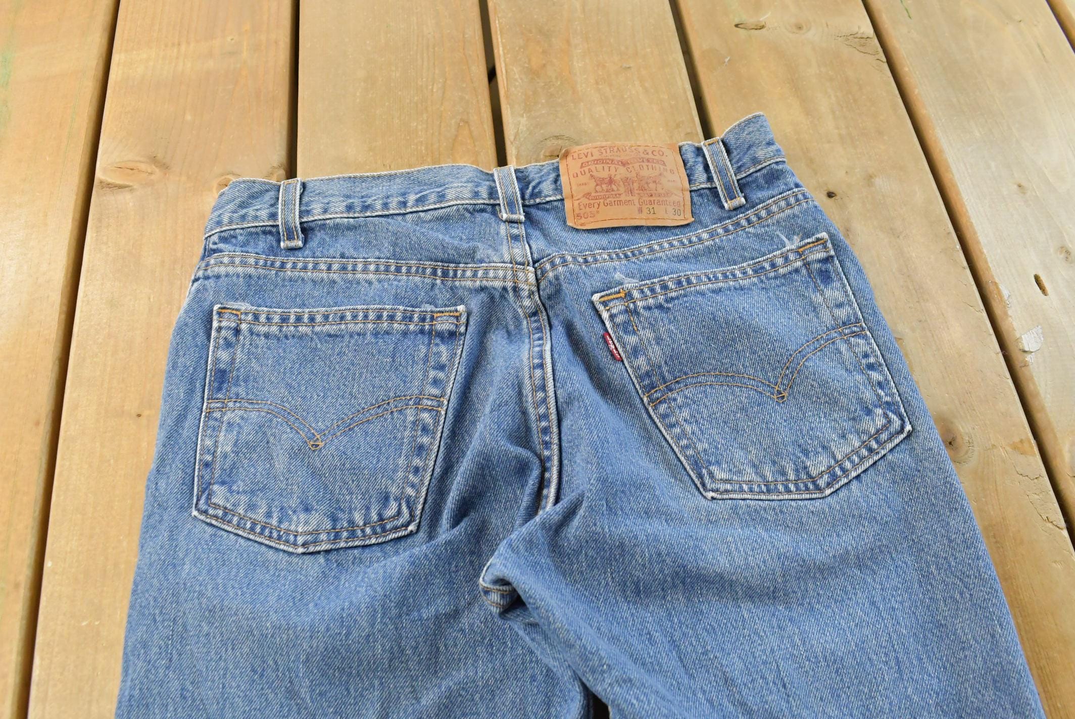 Vintage 1990s Levi's 505 Regular Straight Fit Denim Blue Jeans Men's 29 x 27.5 / 90s Levi's / Streetwear / Made in USA