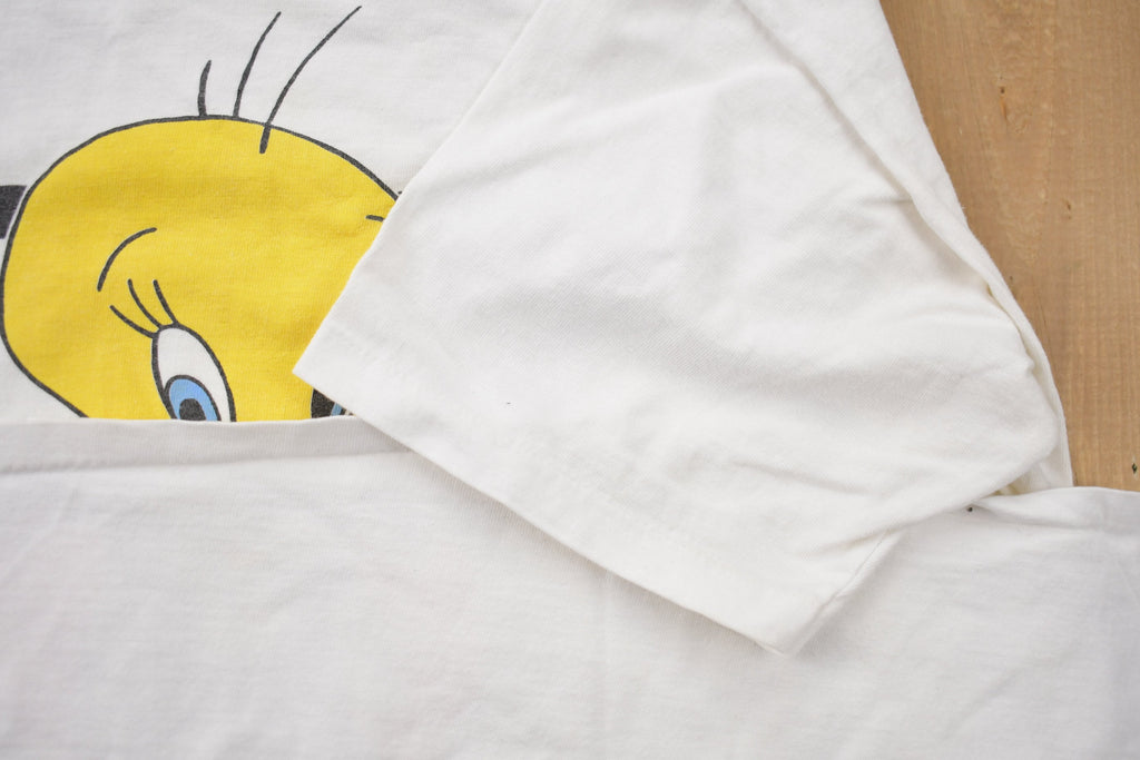 Vintage 1993 Tweety Bird and Sylvester the Cat Looney Tunes Cartoon Promo T-Shirt