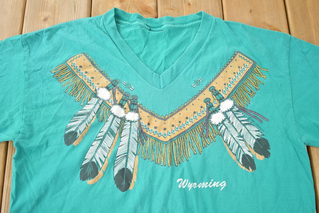Vintage 1990s Wyoming Featrher Graphic Single Stitch Souvenir Shirt Made In USA