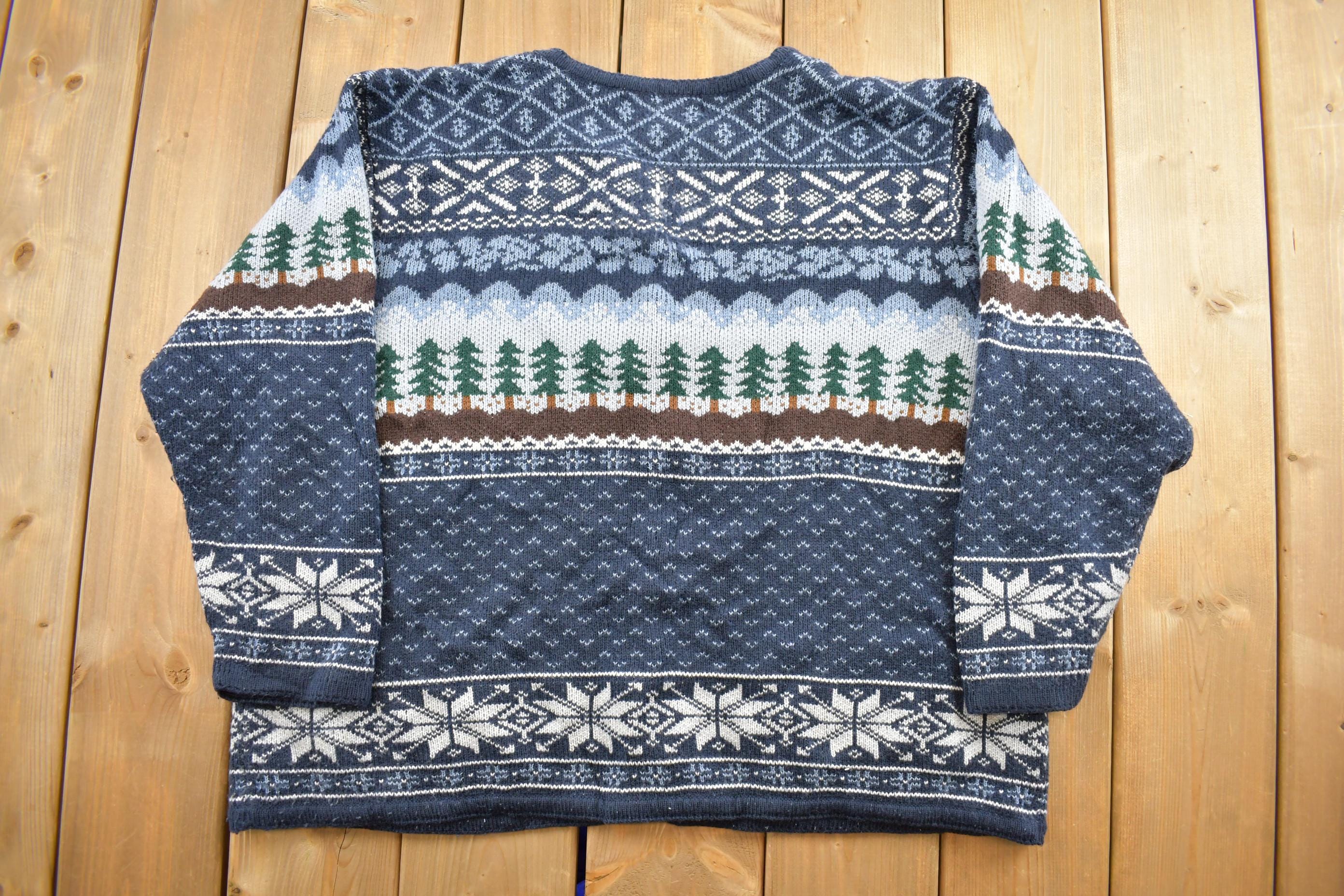 Vintage 1990s festive Cable Knit Button up Crewneck Sweater