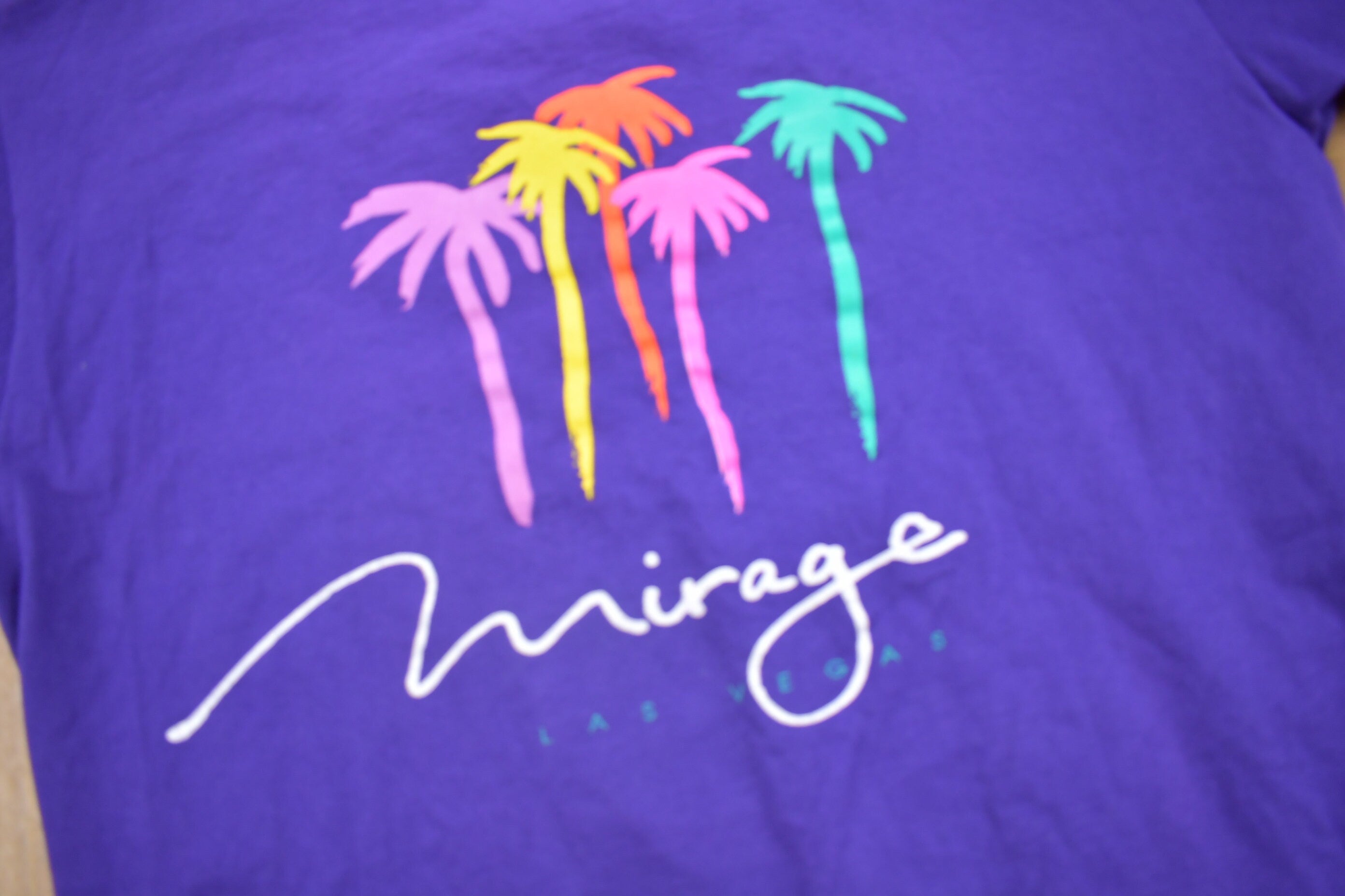 Vintage 1990s Mirage Las Vegas Souvenir T Shirt