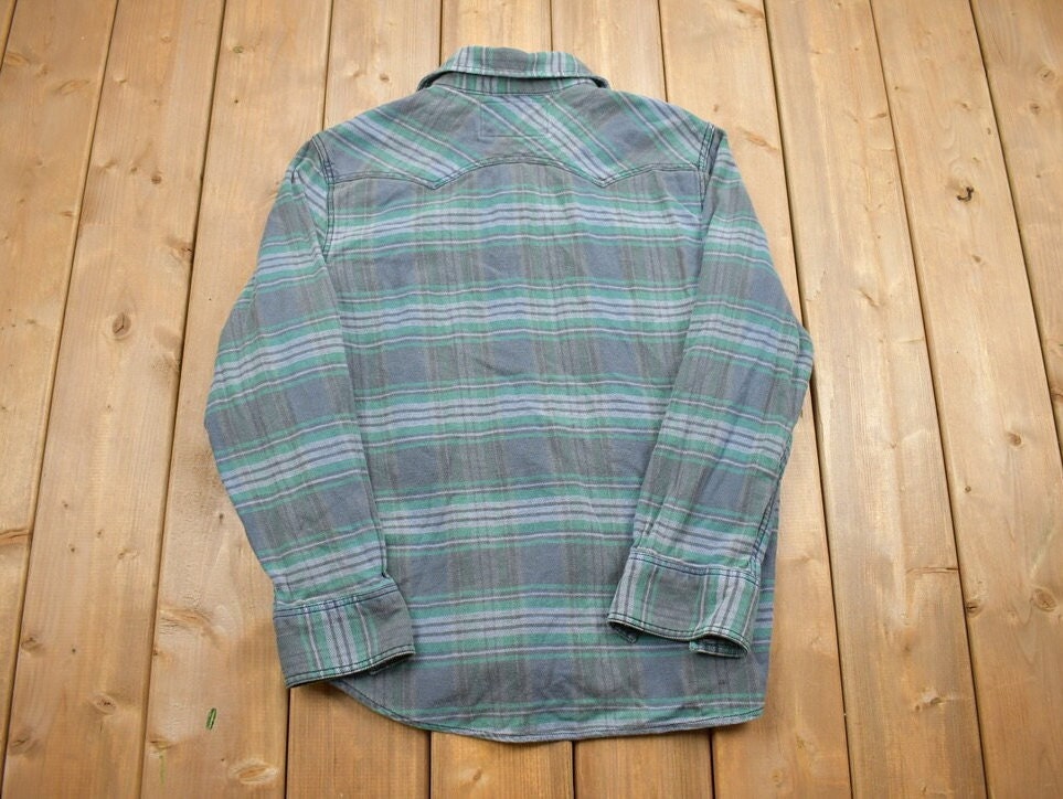 Vintage 2000's Plaid Flannel Button Up Shirt