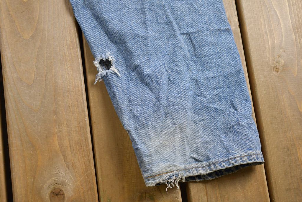 Vintage 1990s Levi's 565 Red Tab Denim Jeans Size 38 x 30