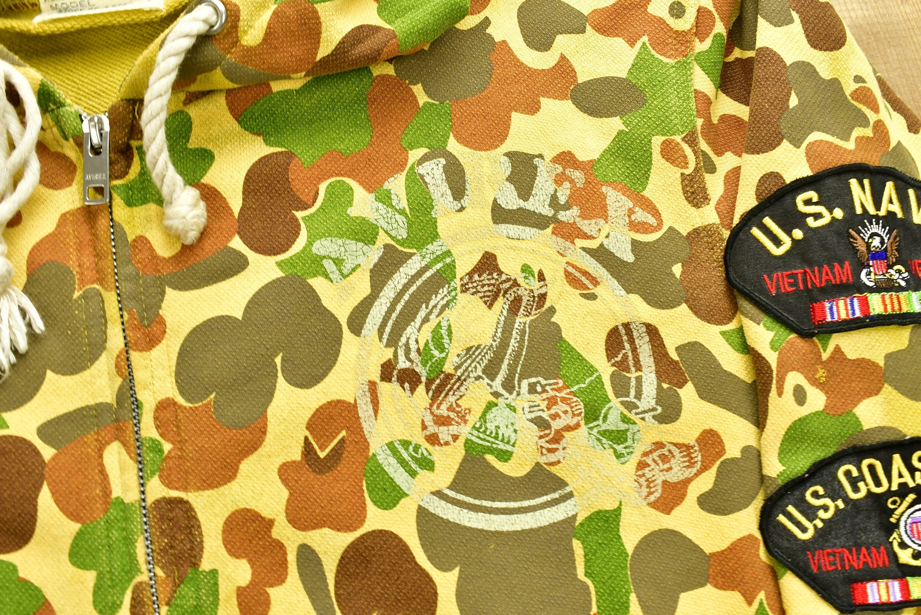 Vintage 90's Avirex Military Camouflaged Graphic Hoodie