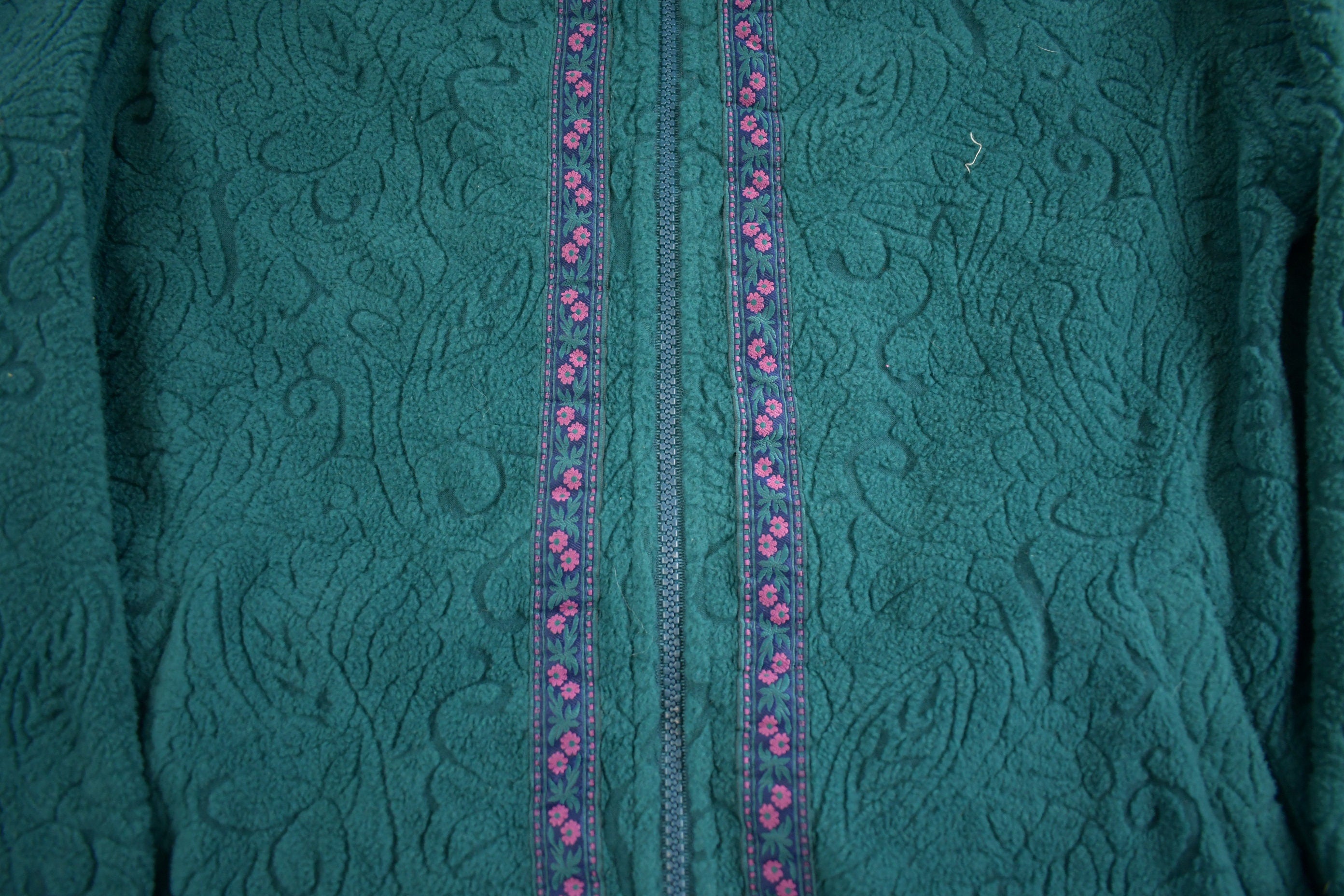 Vintage 1990s Northern Reflections Abstract Pattern Fleece Sweater Made In Canada