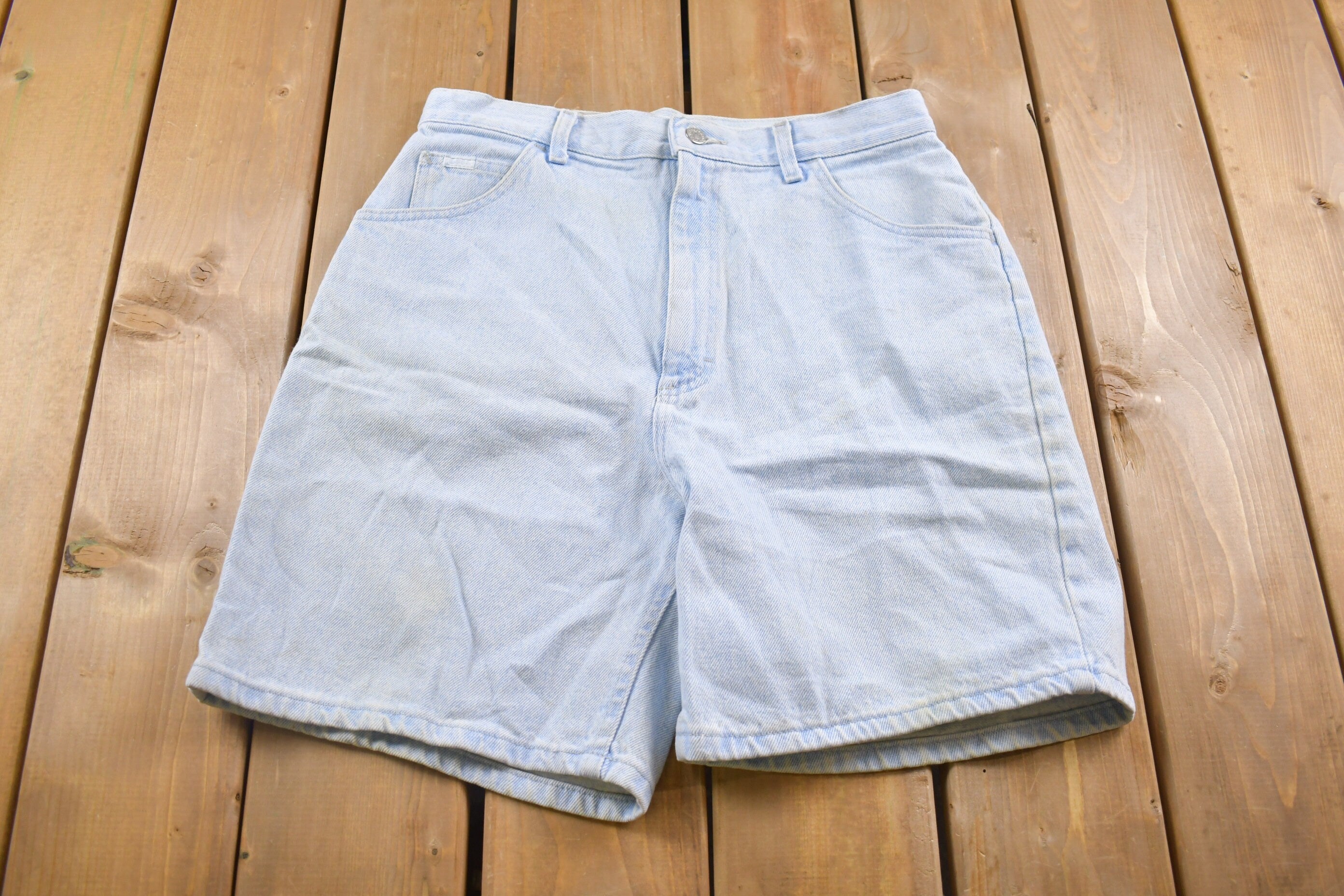 Vintage 1990s Lee Light Wash Jean Shorts 32 x 8