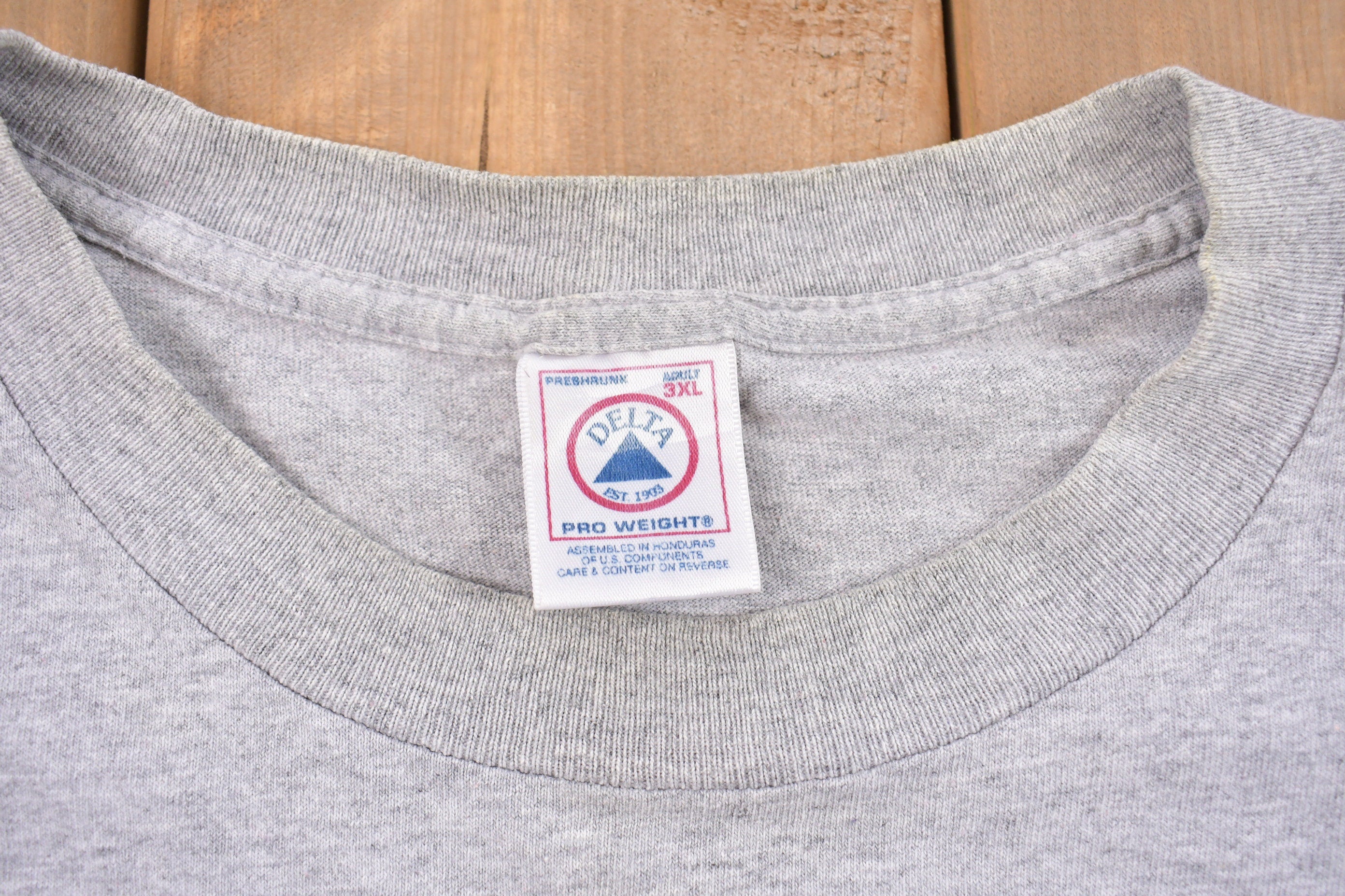 Vintage 1990s Las Vegas Embroidered T-Shirt