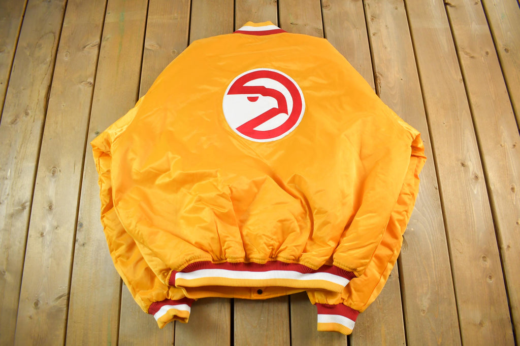 Vintage 2000s Hardwood Classics Atlanta Hawks NBA Basketball Embroidered Snap Button Satin Bomber Jacket Mens 3XL