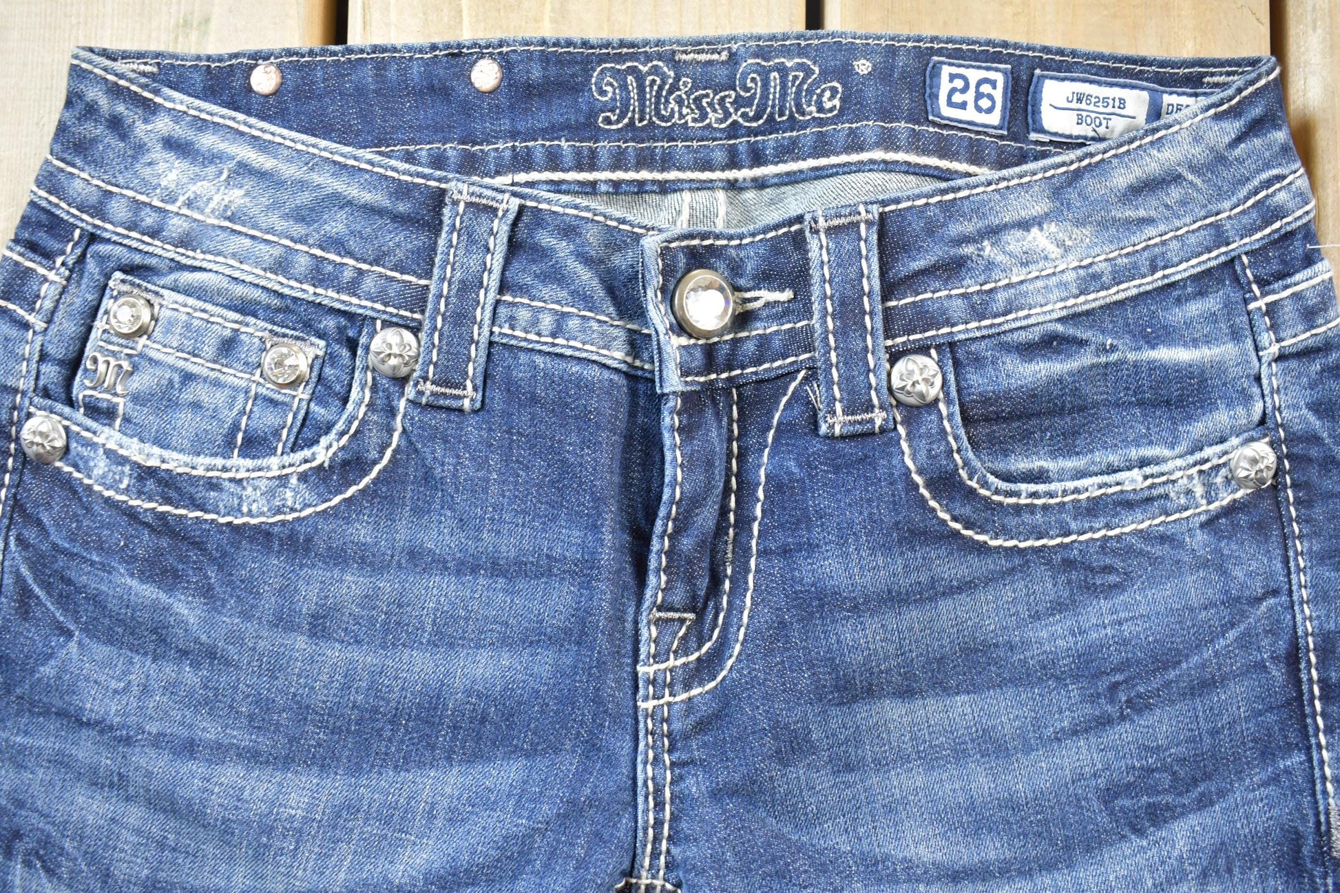 Vintage Y2K Miss Me Bedazzled Low Rise Jeans Size 26x33