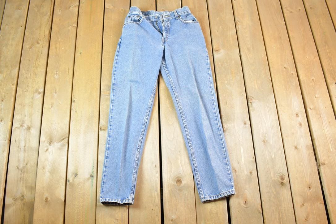 Vintage 1990s Levi Strauss Red Tab 550 Denim Jeans Size 26 x 28