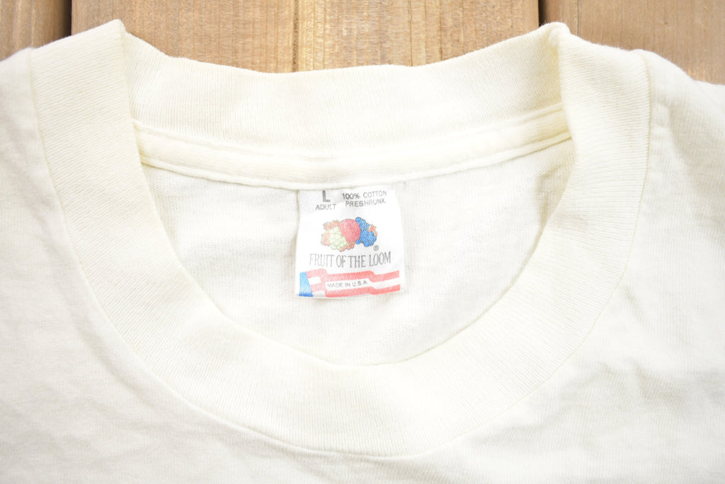Vintage 1990s Naples Gulf of Florida Pelicans Graphic T-Shirt