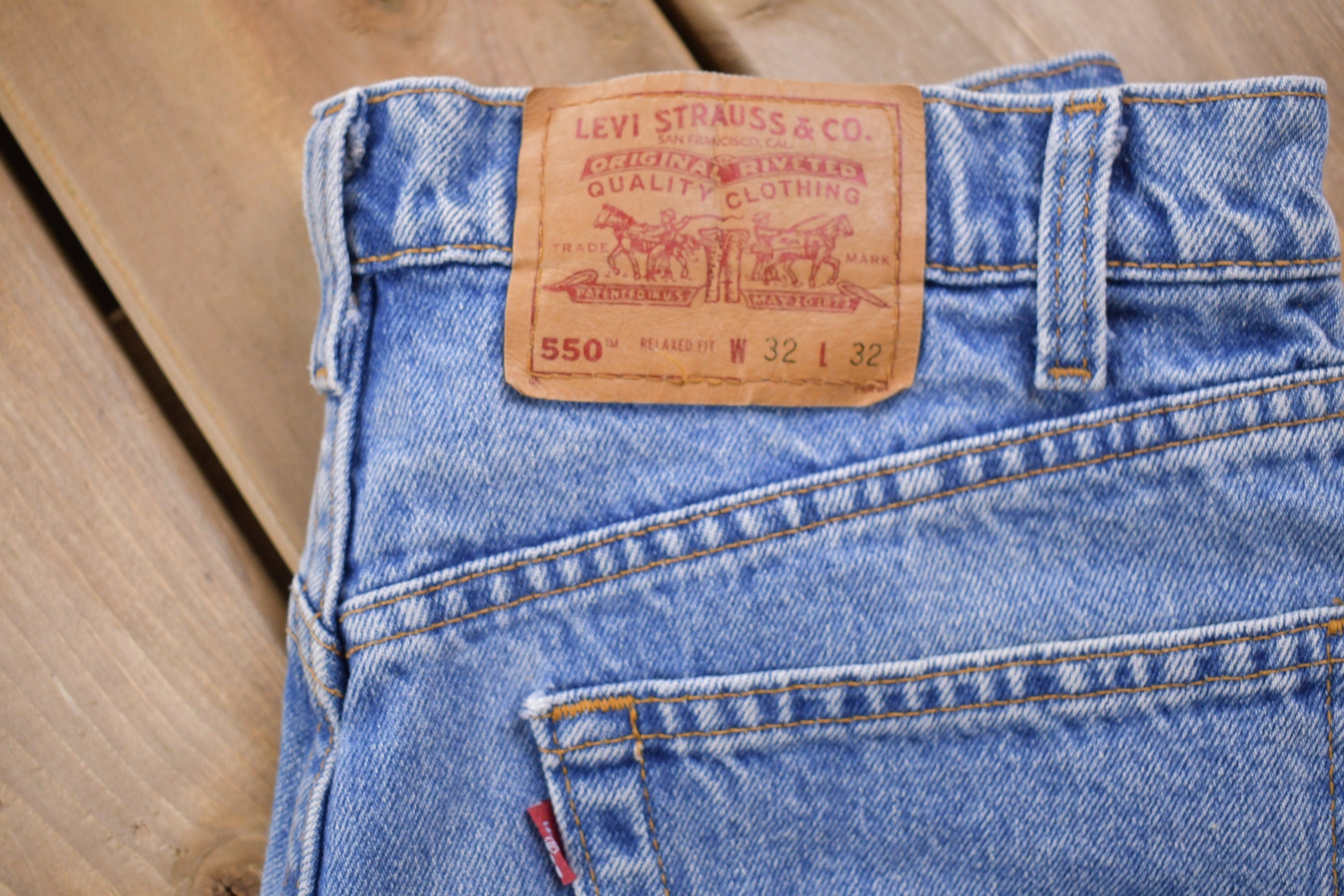 Vintage 1990s 550 Levi's Red Tab Jeans Size 30 x 31
