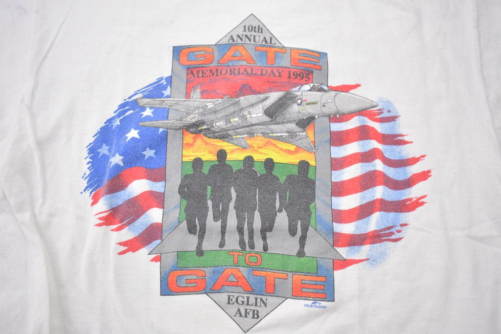 Vintage 1995 Memorial Day Gate to Gate Jet Graphic T-Shirt