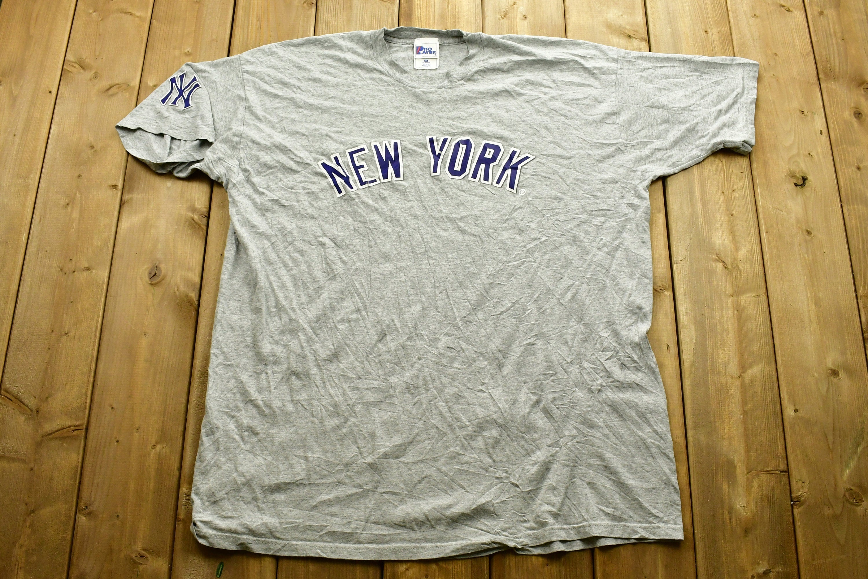 Vintage 1990s New York Yankees T-shirt
