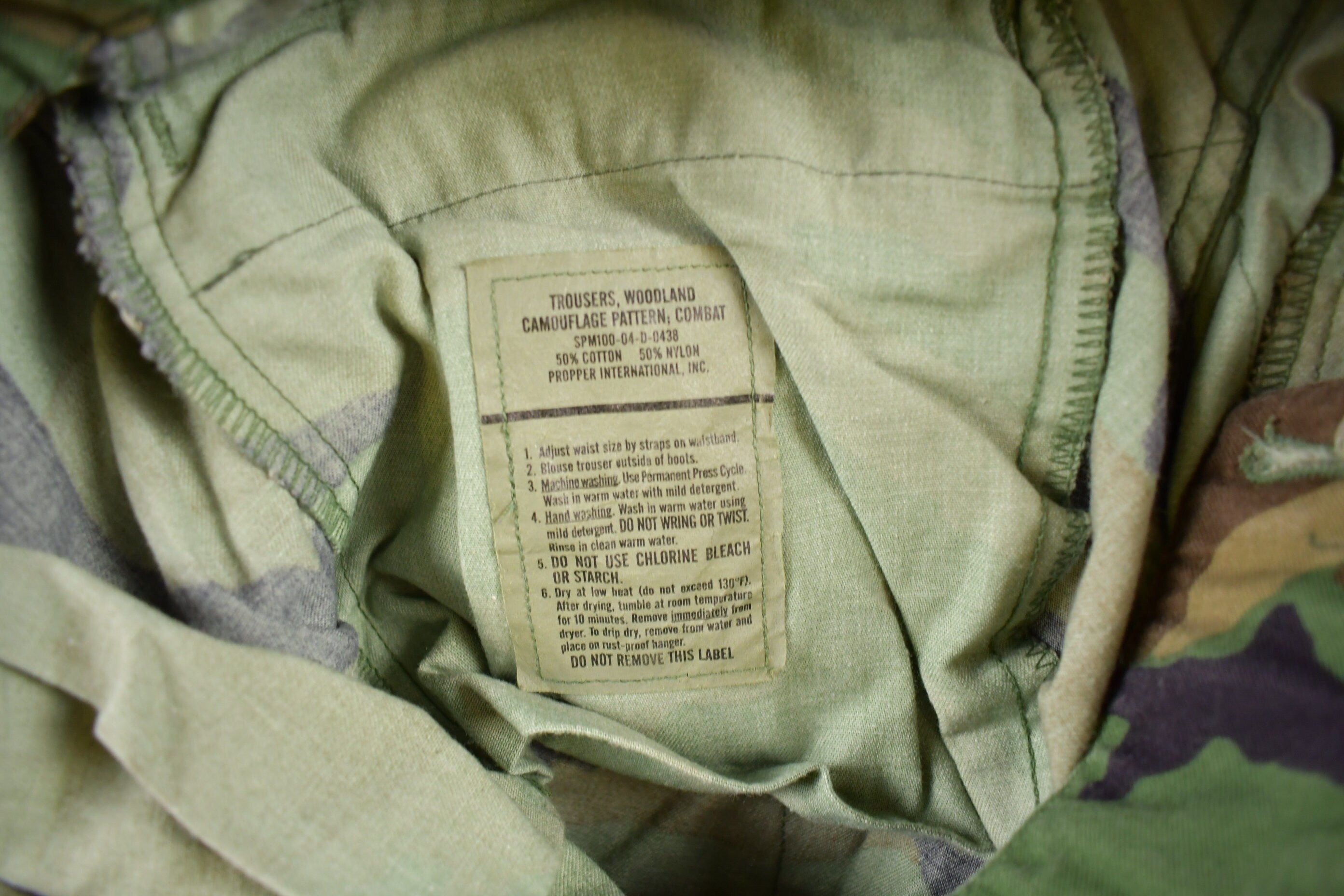 Vintage 1990s Army Woodland Camouflage Cargo Pants Size 30 x 28