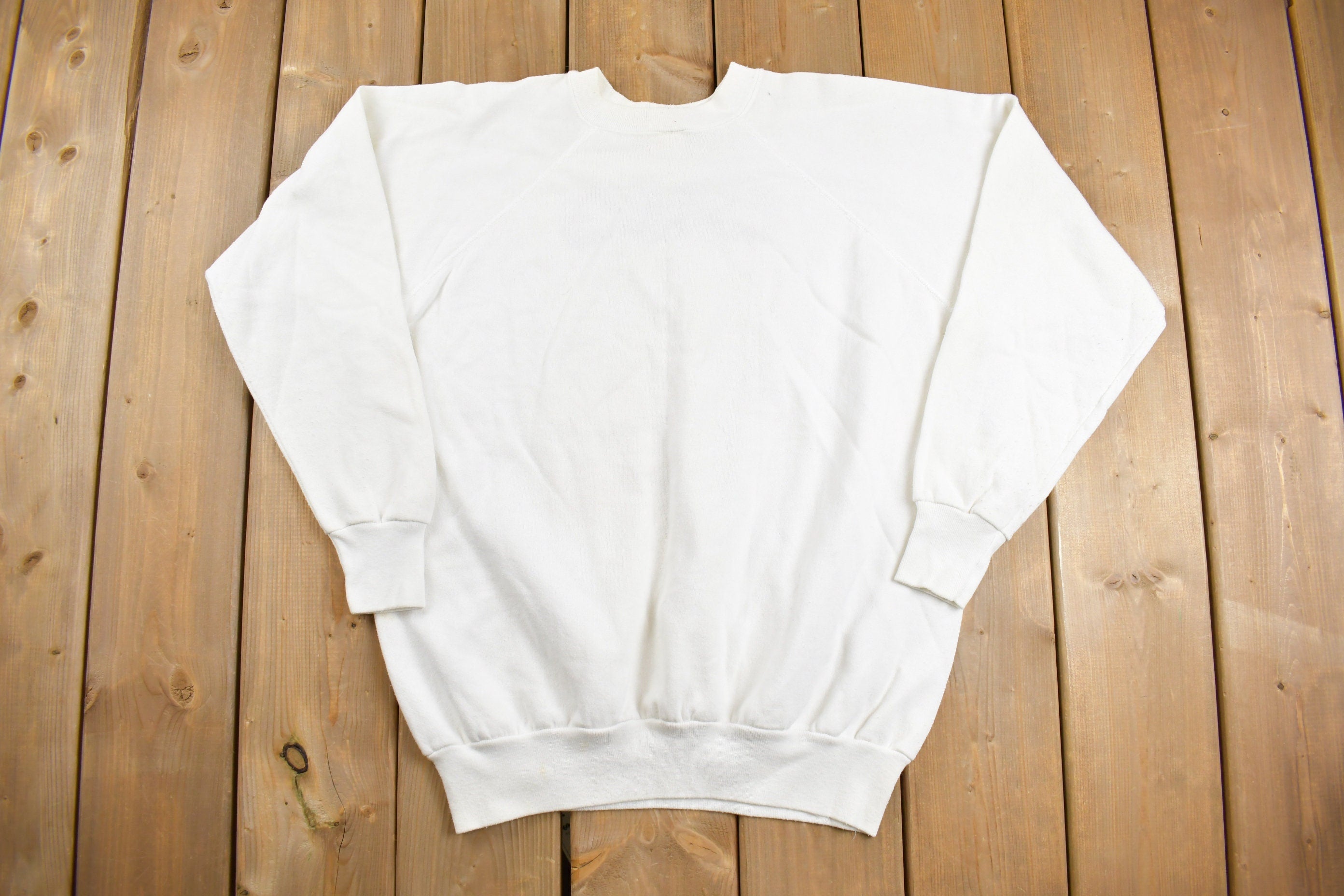 Vintage 1990s Cute Birdies and Flowers Embroidered Crewneck Sweatshirt