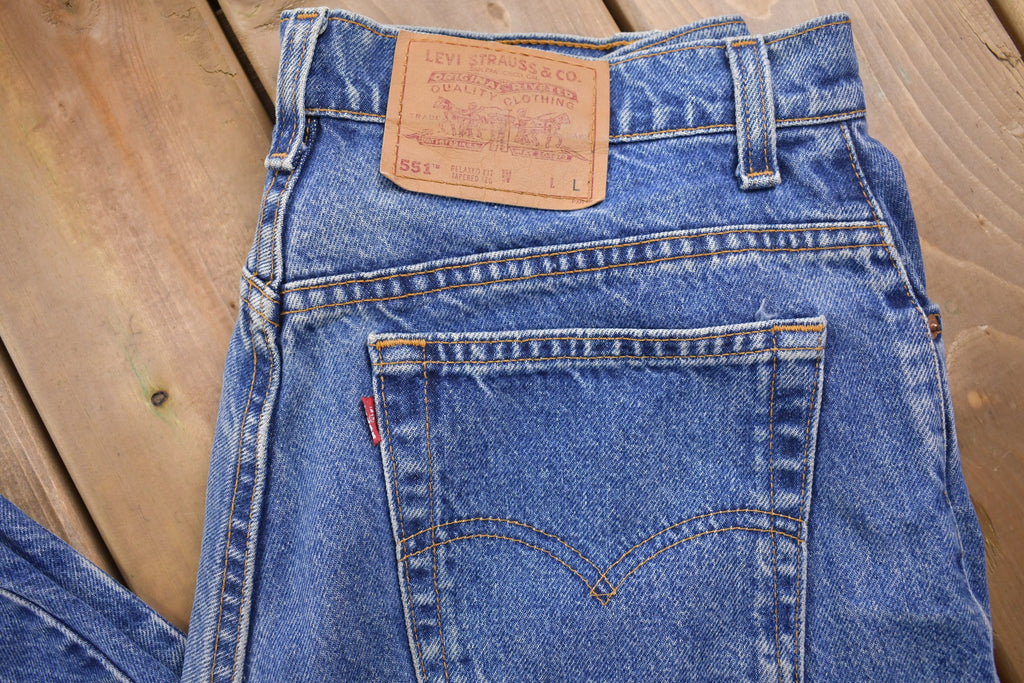 Vintage 1990s Levi's 551 Red Tab Jeans Size 32 x 32