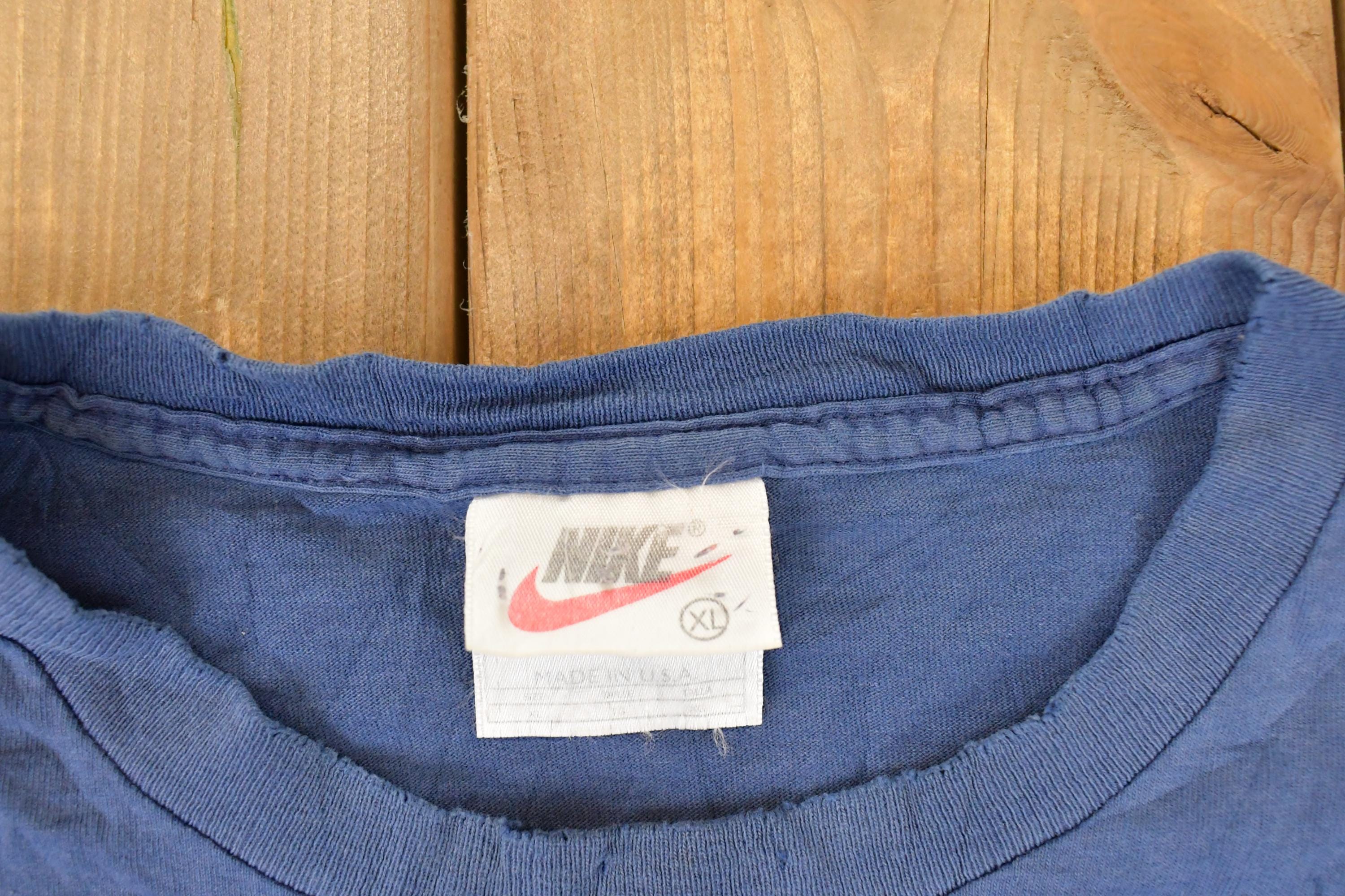 Vintage 1990s Nike Centre Swoosh T-Shirt Men's XL