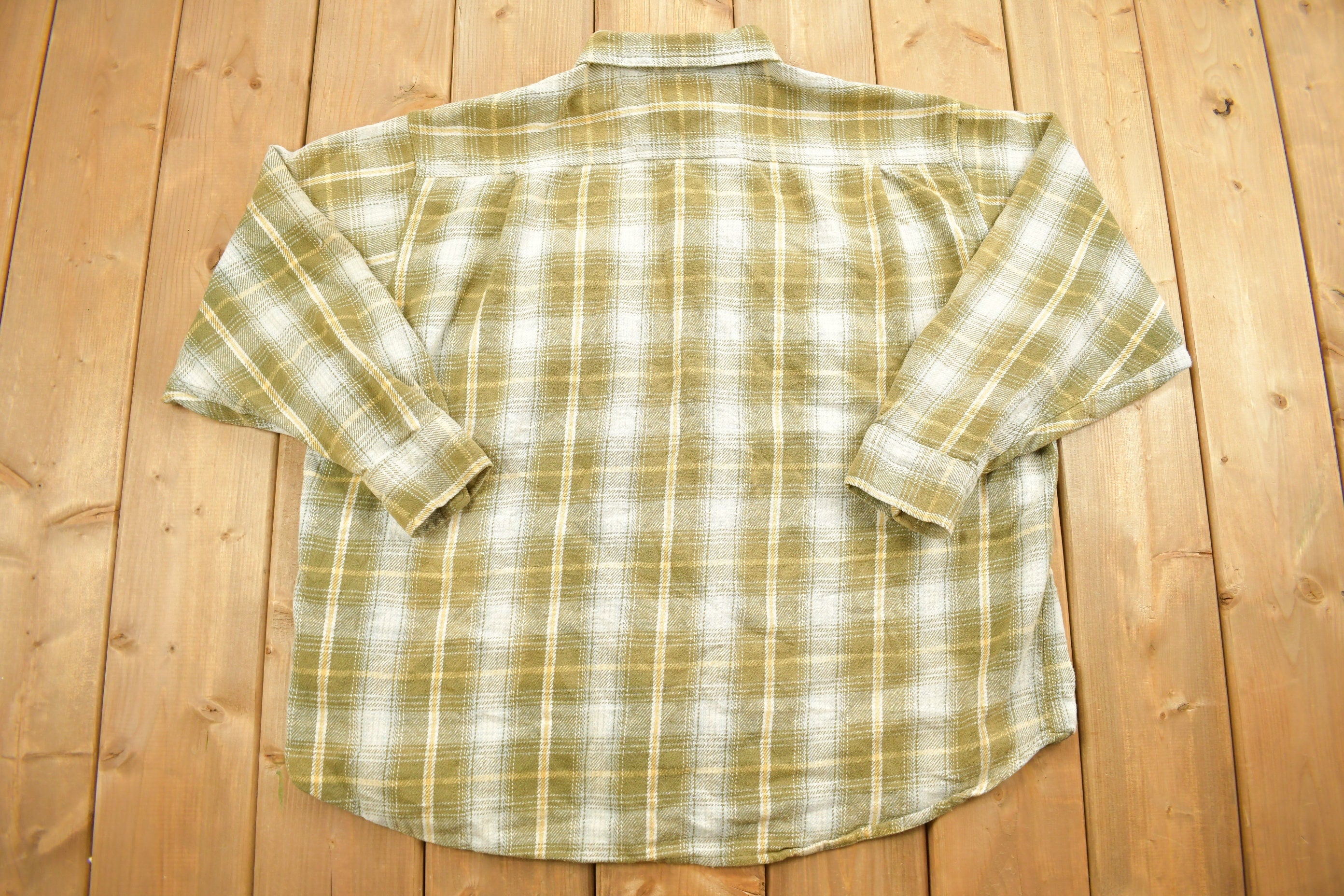 Vintage 1990s Casual Country Plaid Button Up Shirt
