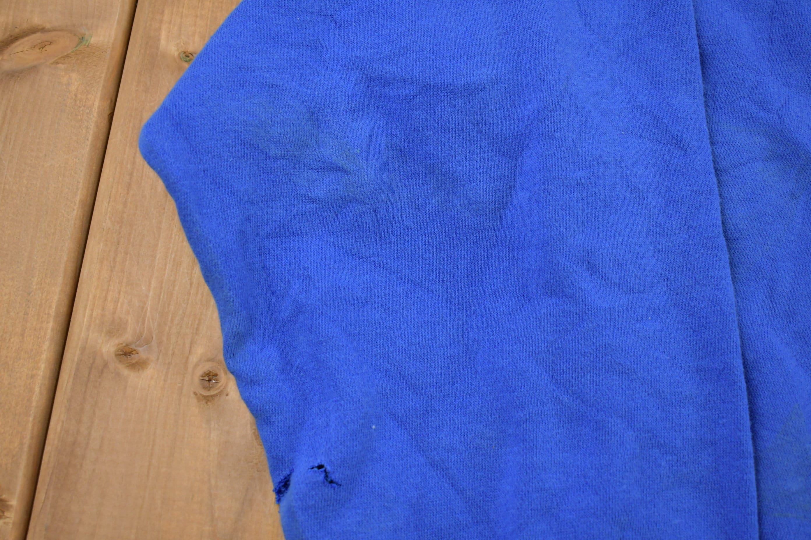 Vintage 1990s Buffalo Bulls Embroidered Hoodie