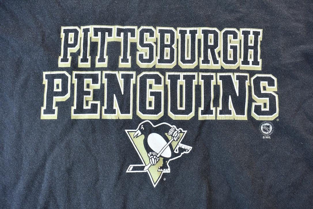 Vintage 1990s Pittsburgh Penguins NHL Hockey Long Sleeve Graphic T-Shirt