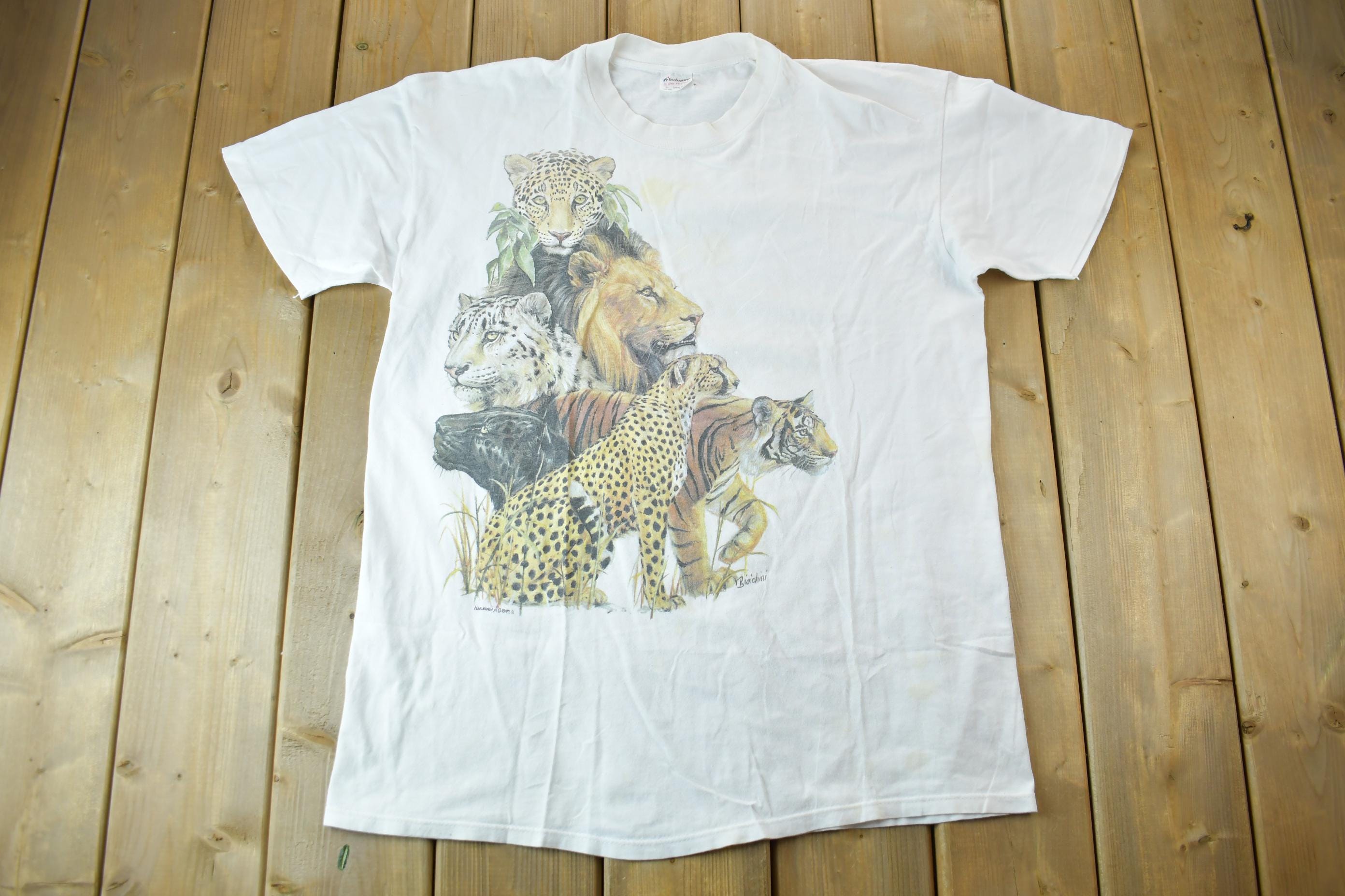 Vintage 1989 Jungle Cats Theme Graphic T-Shirt