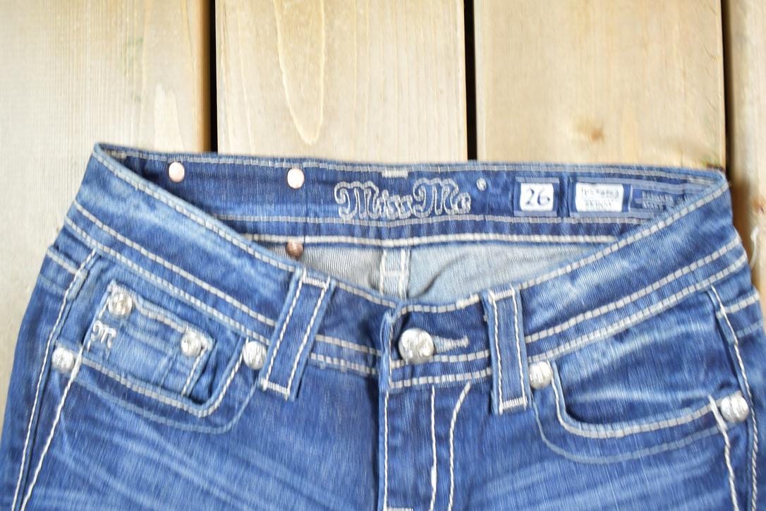 Vintage Y2K Miss Me Bedazzled Low Rise Jeans Size 26x31