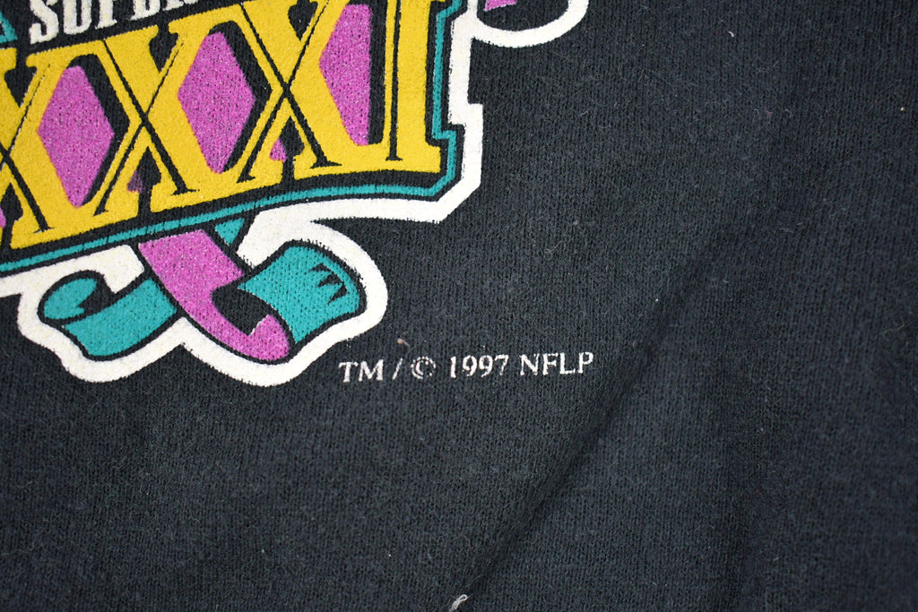 Vintage 1997 Green Bay Packers NFL Made In USA Graphic Crewneck Sweatshirt