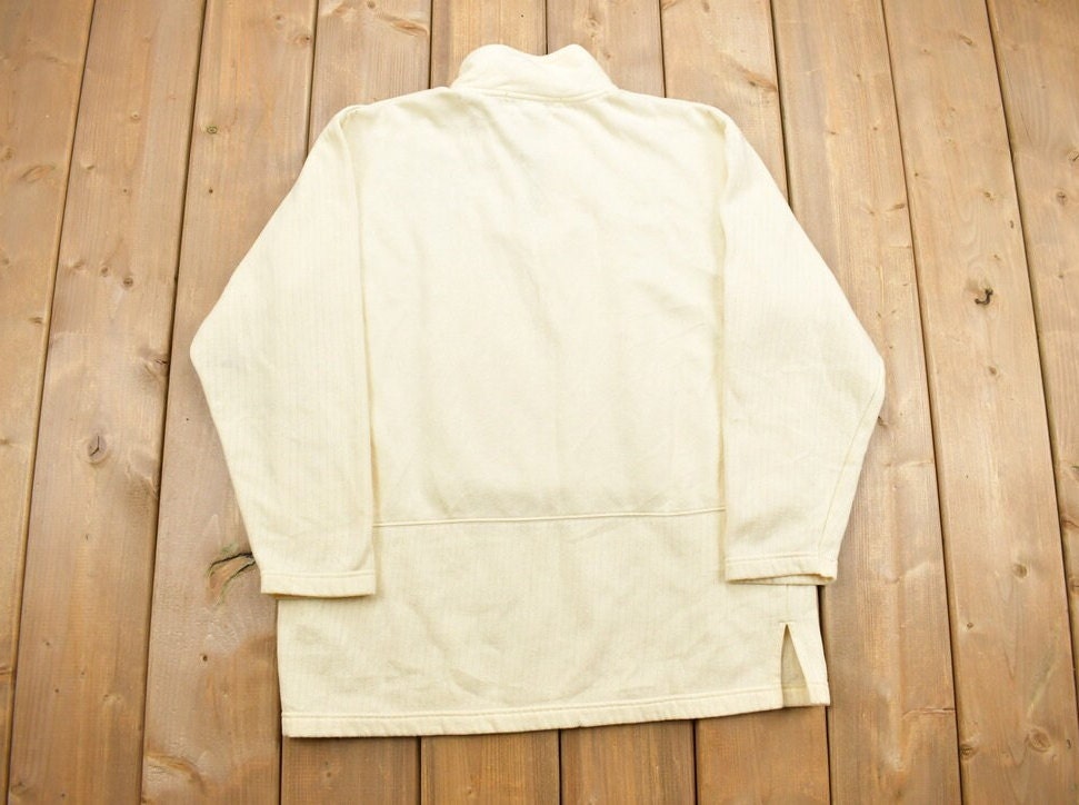 Vintage 1990s Blank 'Jennifer Moore' White Crewneck Sweatshirt