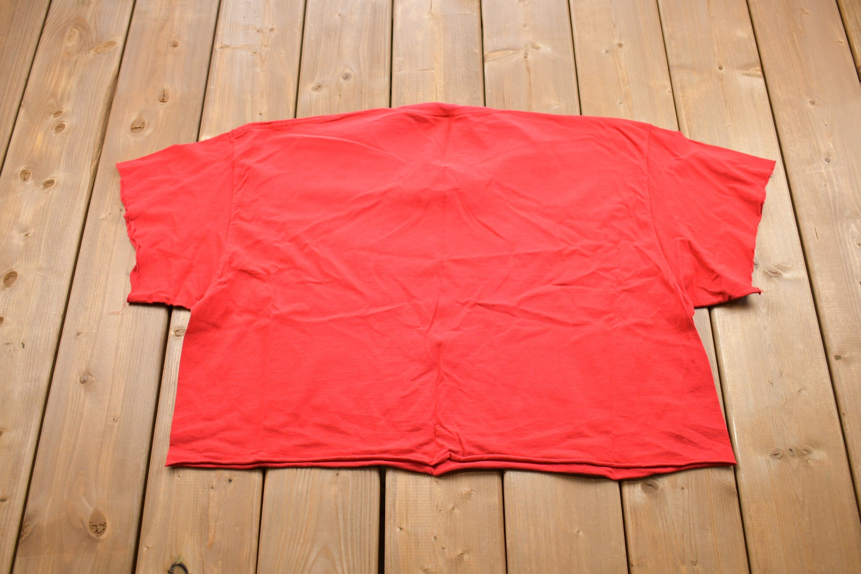 Vintage 1990s Nike Cropped Graphic T-Shirt