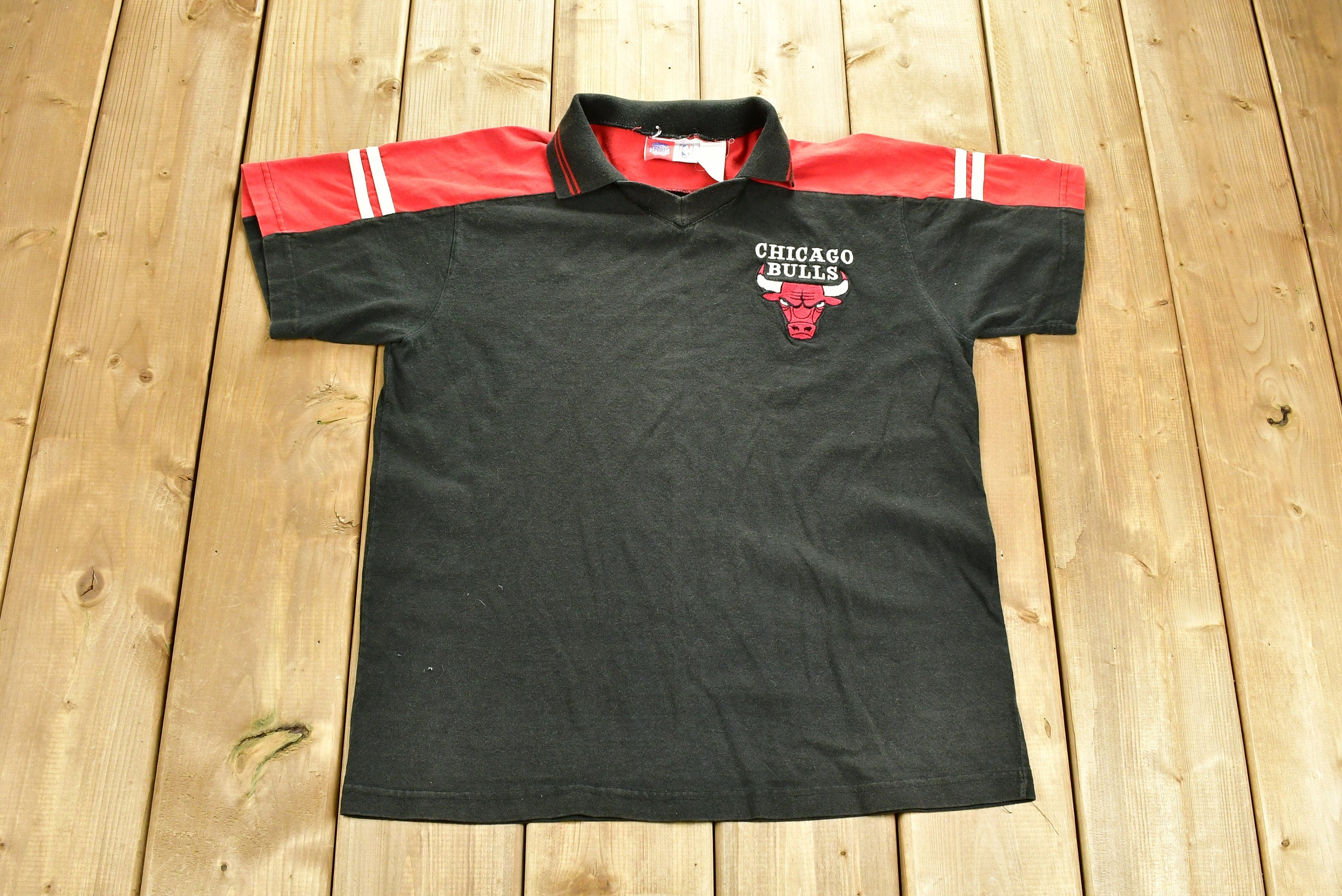 Vintage 1990s Chicago Bulls NBA Embroidered Polo Youth T-shirt