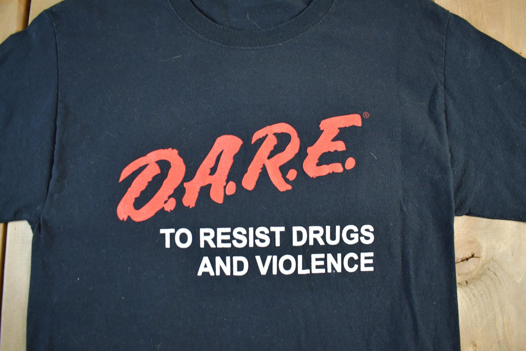 Vintage 2000s Dare to Resist Drugs And Violence Souvenir T-Shirt Men's Small