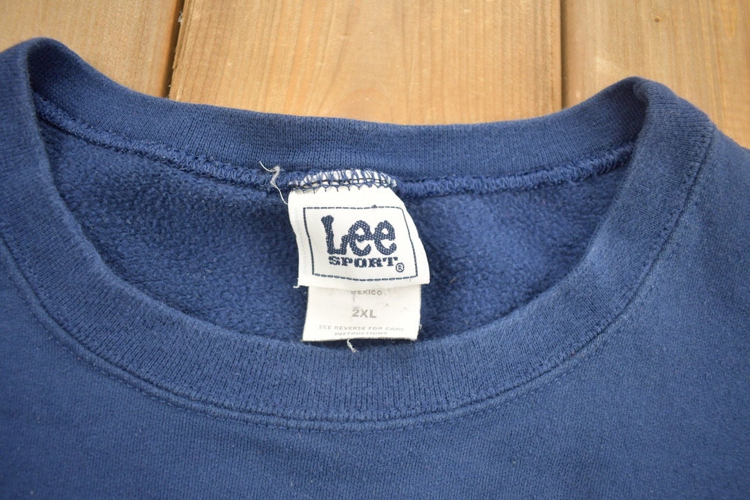 Vintage 1990s Lee Sport Blank Navy Crewneck Sweatshirt