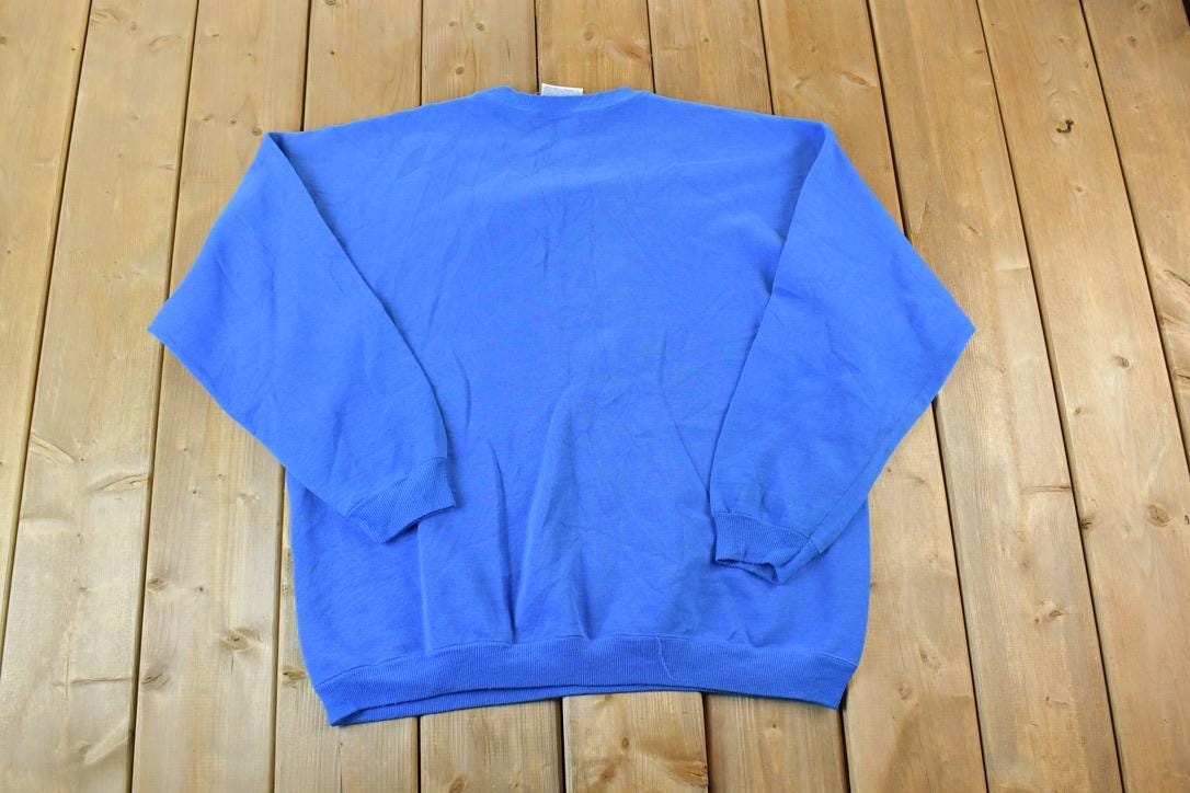 Vintage 1980s Vail University Collegiate Hawks Crewneck / Embroidered / NCAA Sweatshirt / Sportswear / Americana