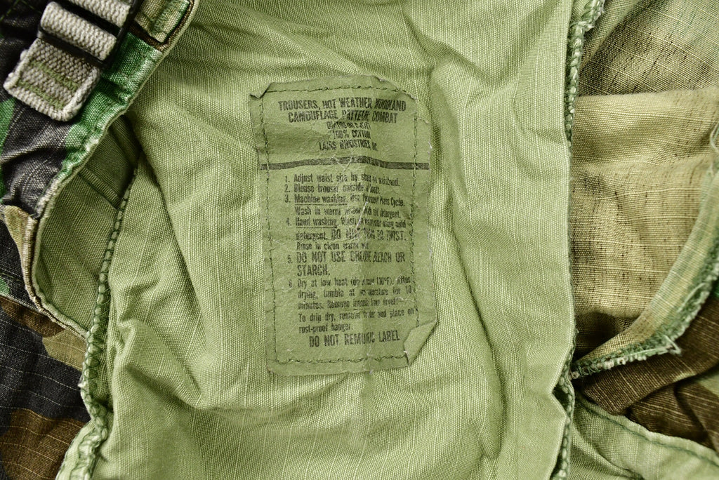 Vintage 1990 Camouflage Cargo Pocket Army Pants Size 32