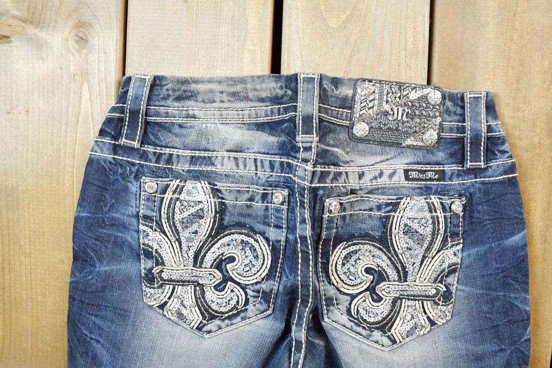 Vintage Y2K Miss Me Bedazzled Low Rise Jeans Size 26x31