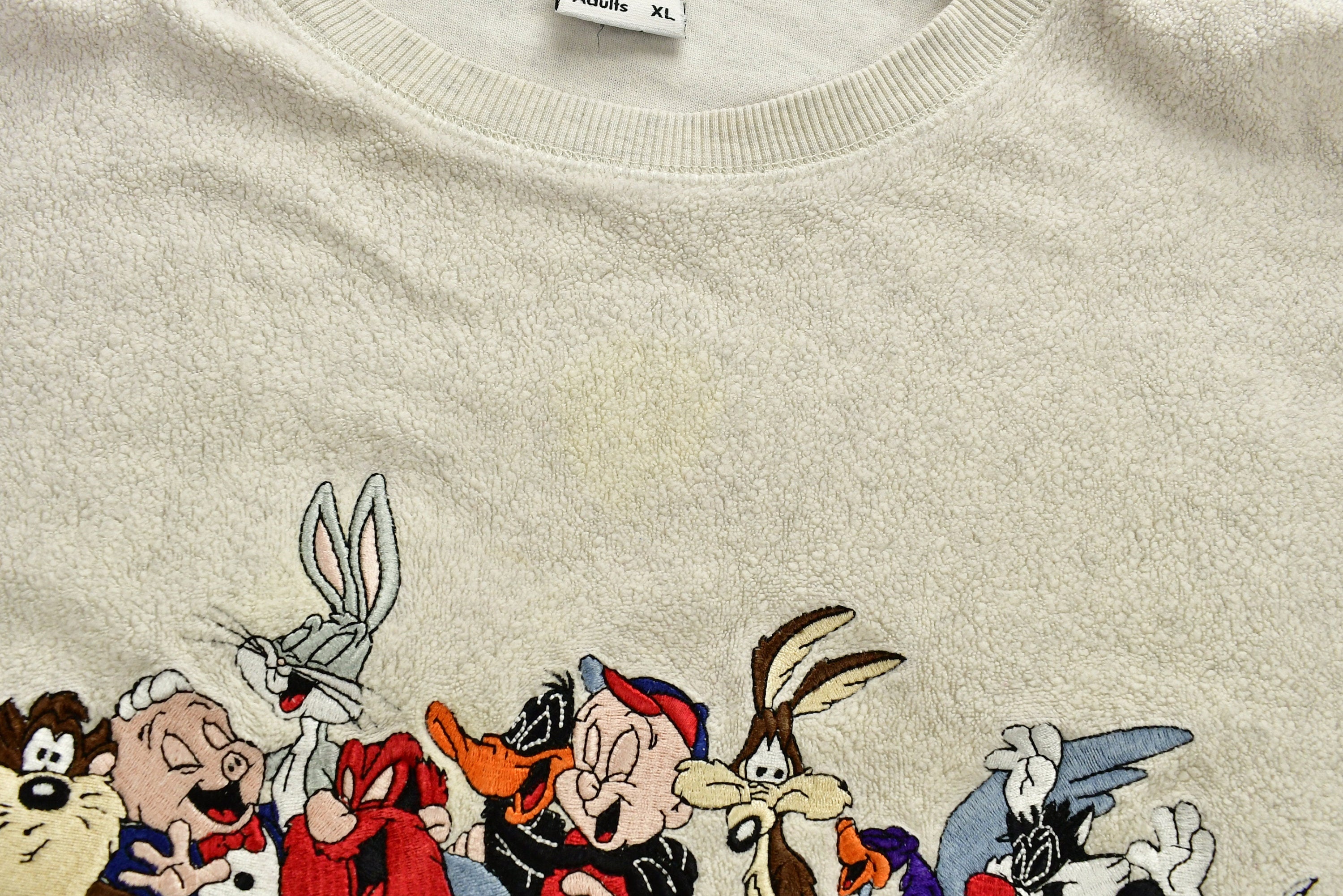 Vintage 1998 Looney Tunes Embroidered Crewneck