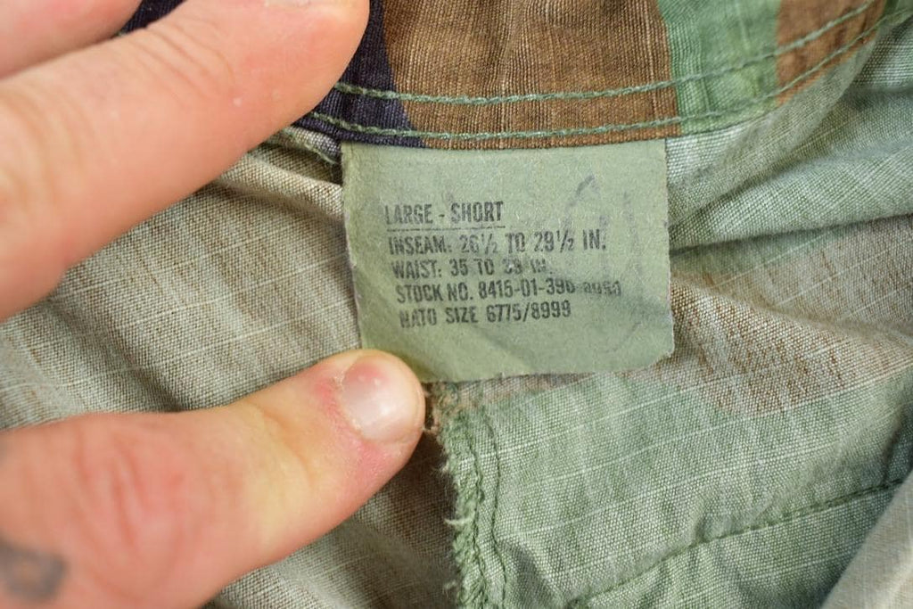 Vintage 1990s Army Camouflage Cargo Pants Size Large