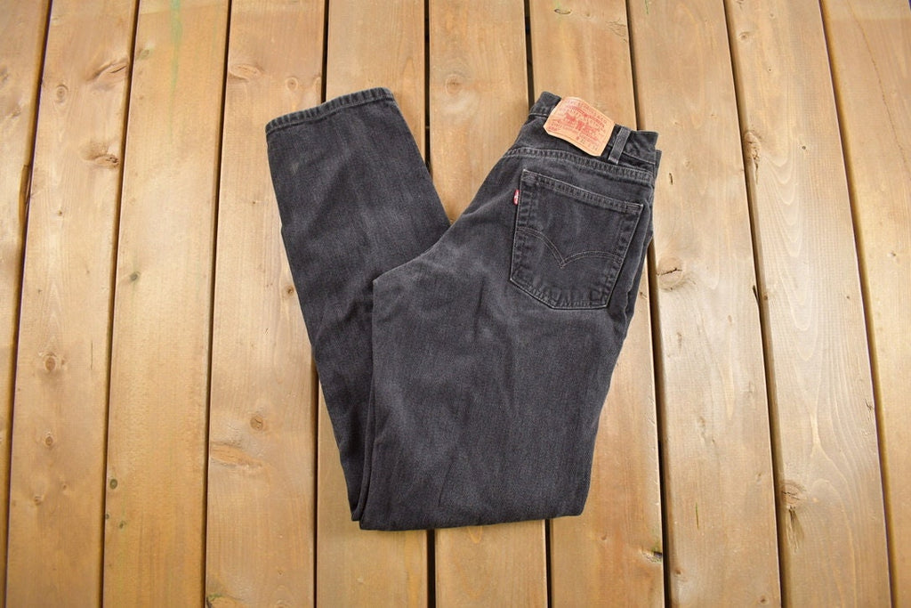 Vintage 1990s Levi's 550 Red Tab Relaxed Fit Jeans Size 29 x 32
