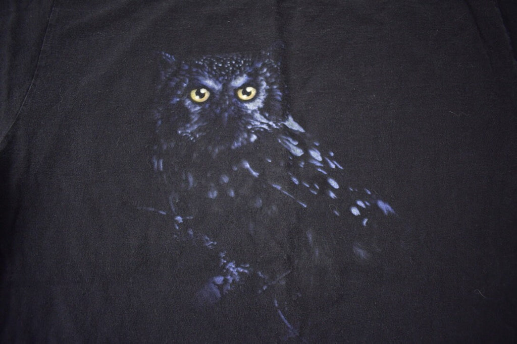 Vintage 1990s Dark Owl Theme Graphic T-Shirt Made In Canada