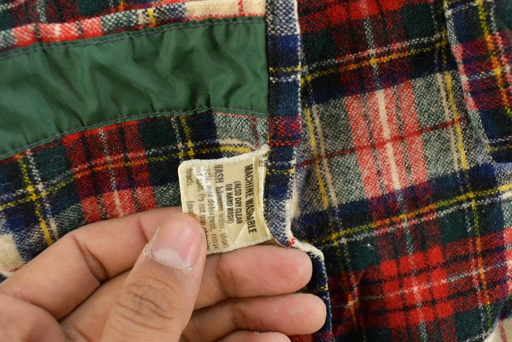 Vintage 1980s Pendleton Wool Flannel Button Up Shirt Men's M