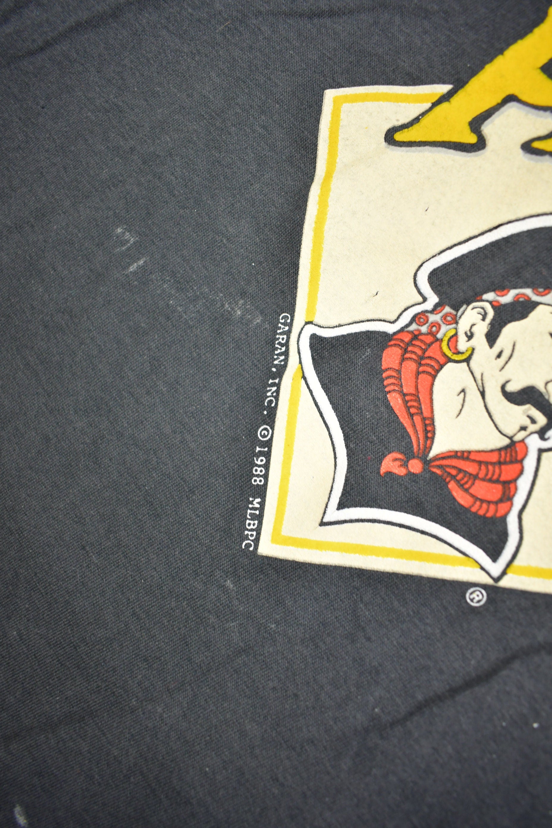 Vintage 1988 Pittsburgh Pirates Single Stitch Graphic T-Shirt