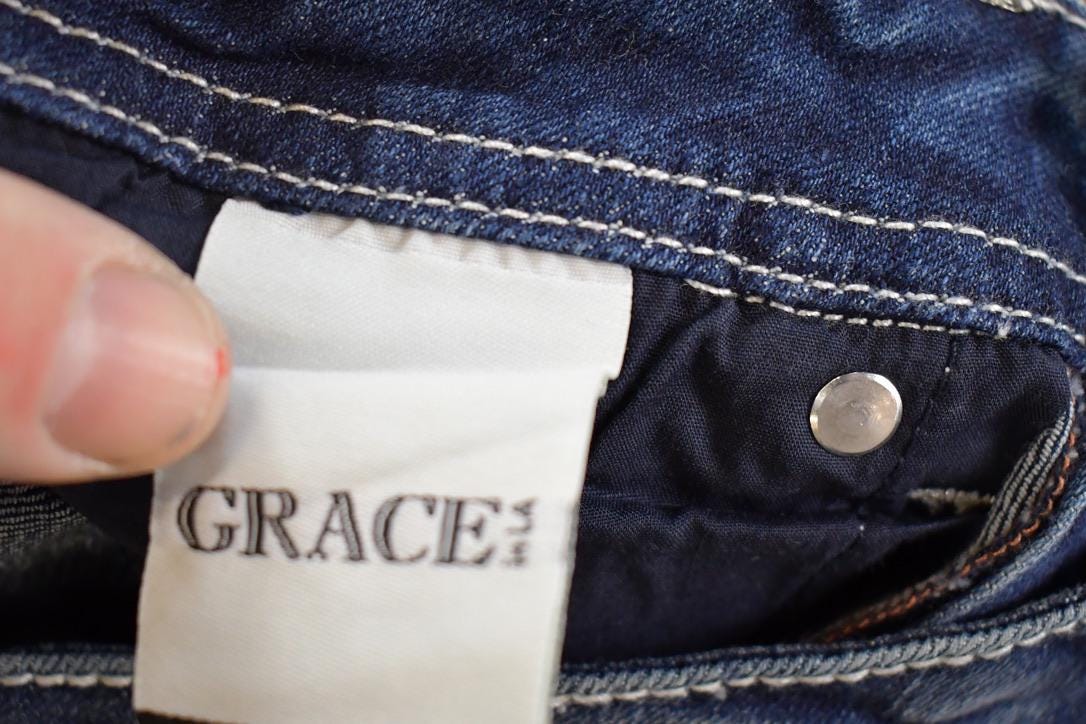 Vintage Deadstock Y2K Grace In LA Bedazzled Low Rise Jeans Women's Size 26x31 / Boot Cut Jeans / 2000's Embroidered Contrast Stitched Denim