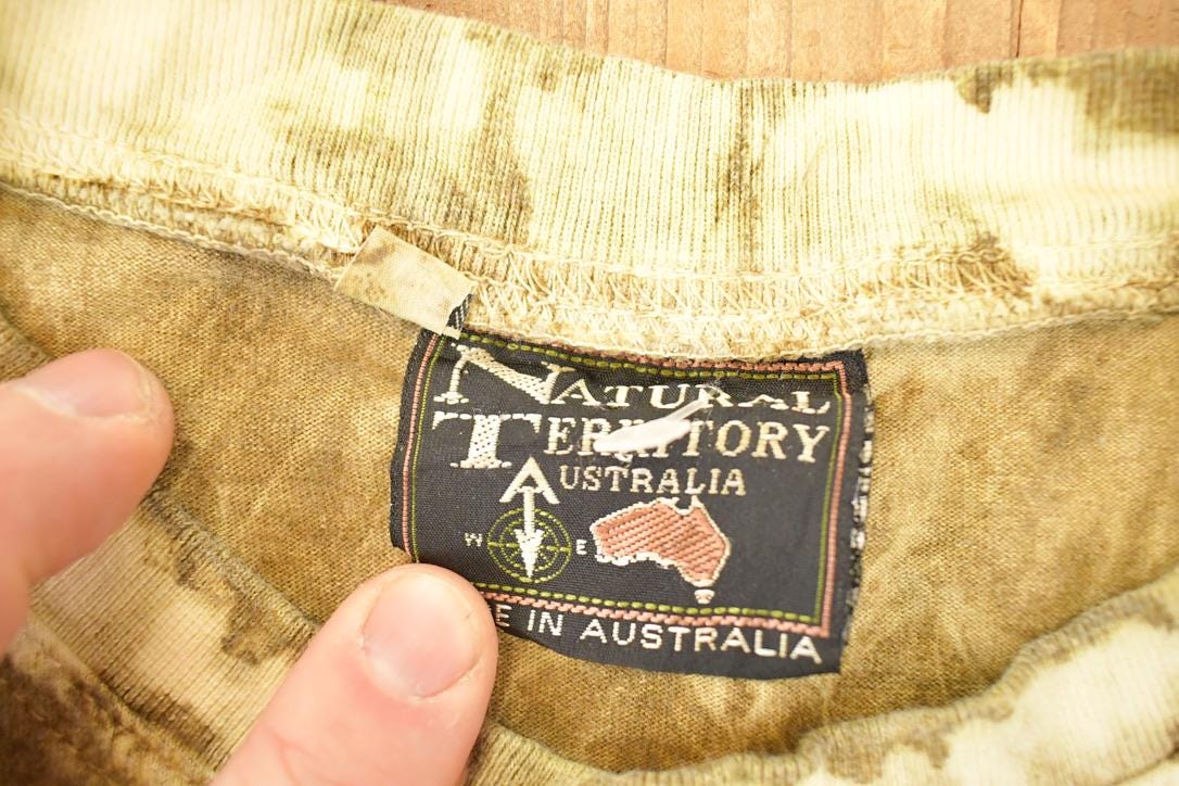 Vintage 1990s Saltwater Crocodile Australia Souvenir T-Shirt Men's L