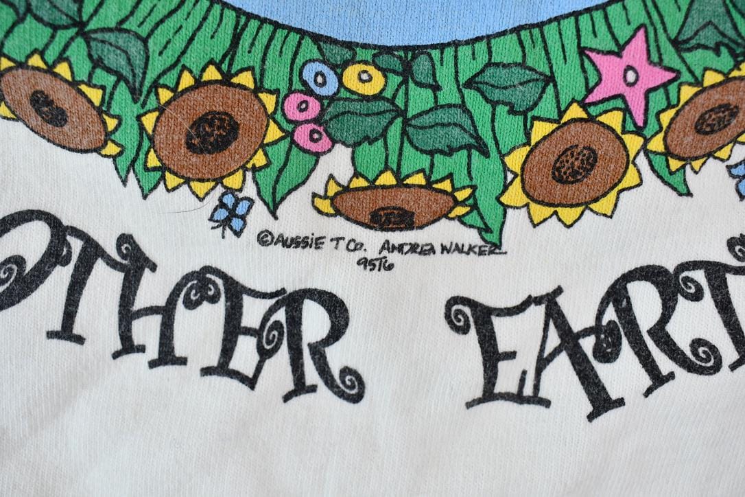 Vintage 1990s Aussie T Company Walk Softly on Mother Earth Single Stitch Graphic T-Shirt