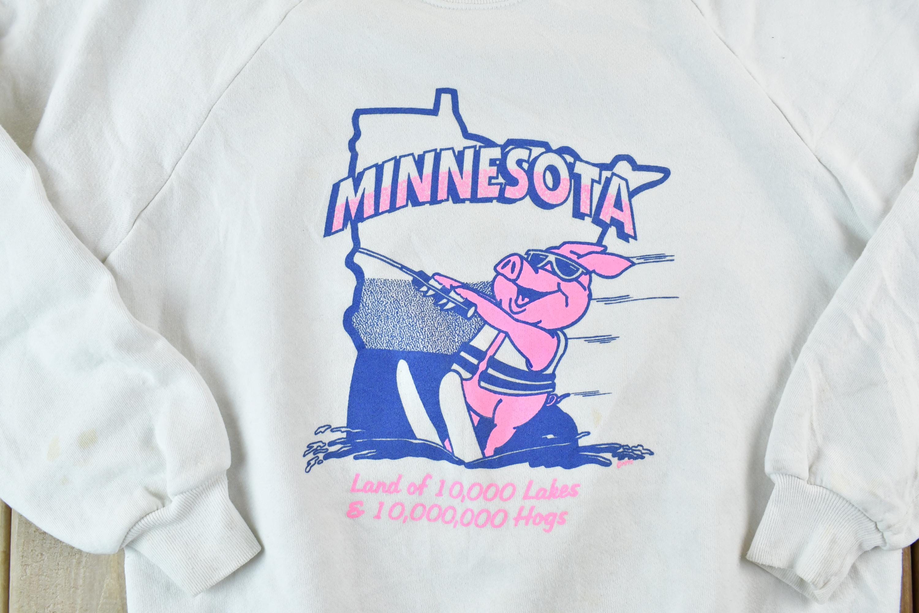 Vintage 1990s Minnesota Ski Pig 1000 Lakes Souvenir Crewneck Sweatshirt