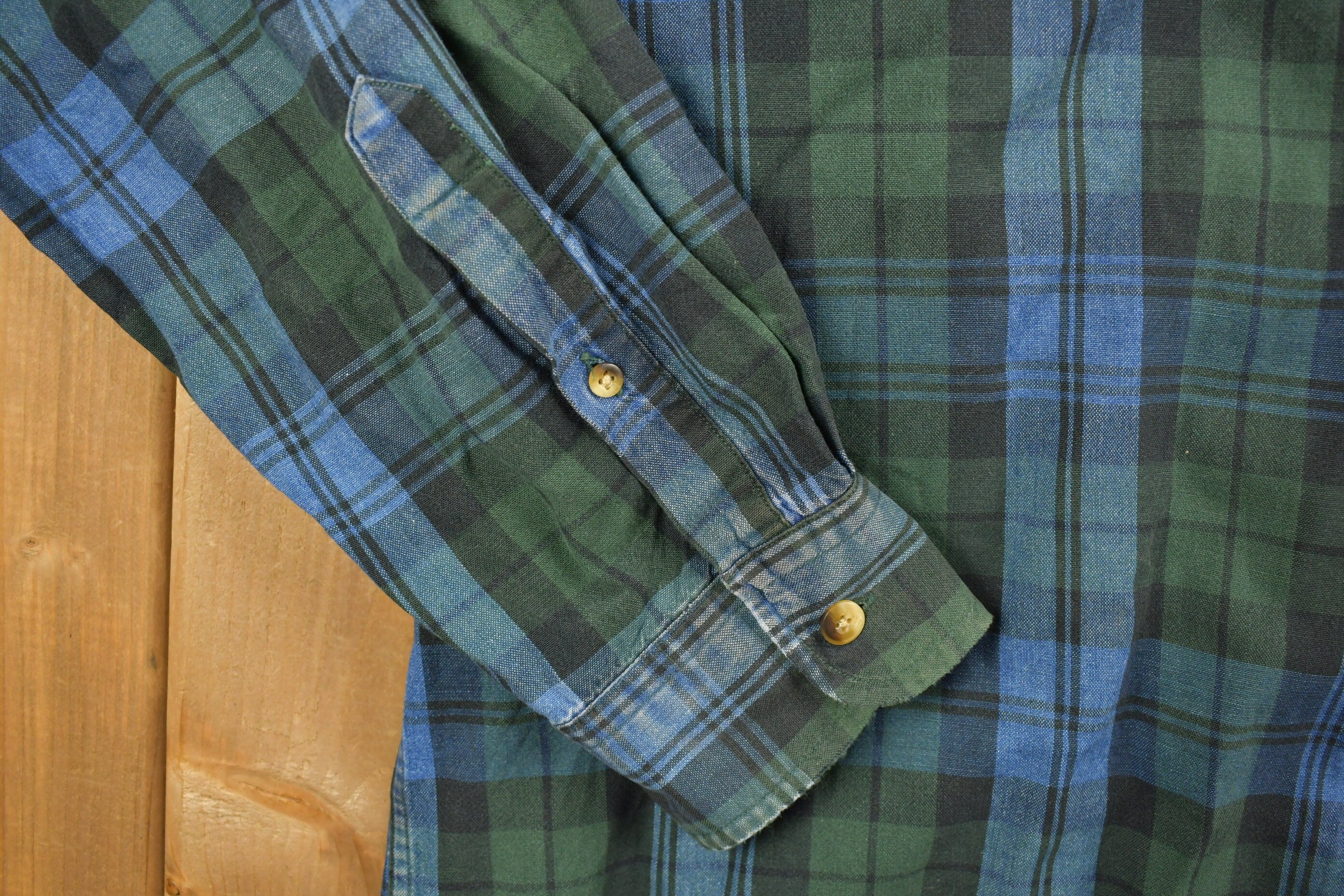 Vintage 1990s Nautica Plaid Button Up Shirt
